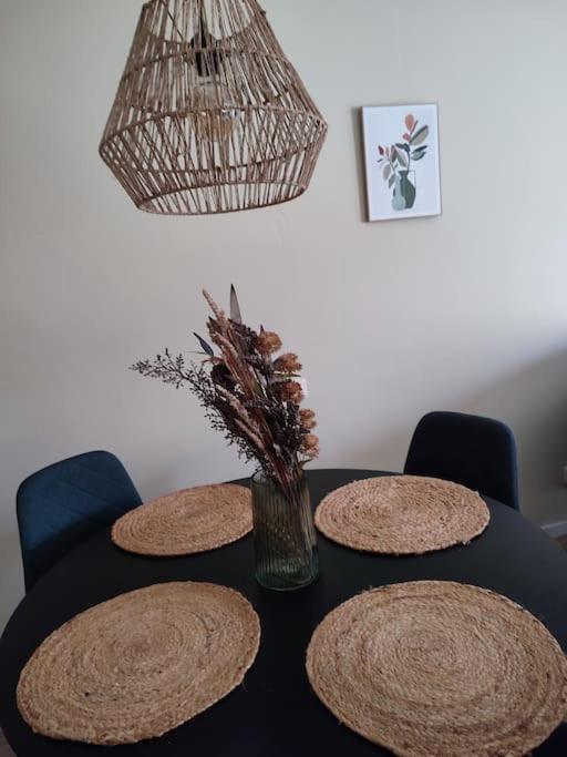 Gemuetliches Ferienapartment Mit Optionaler E-Ladesaeule ไอเคนเซลล์ ภายนอก รูปภาพ